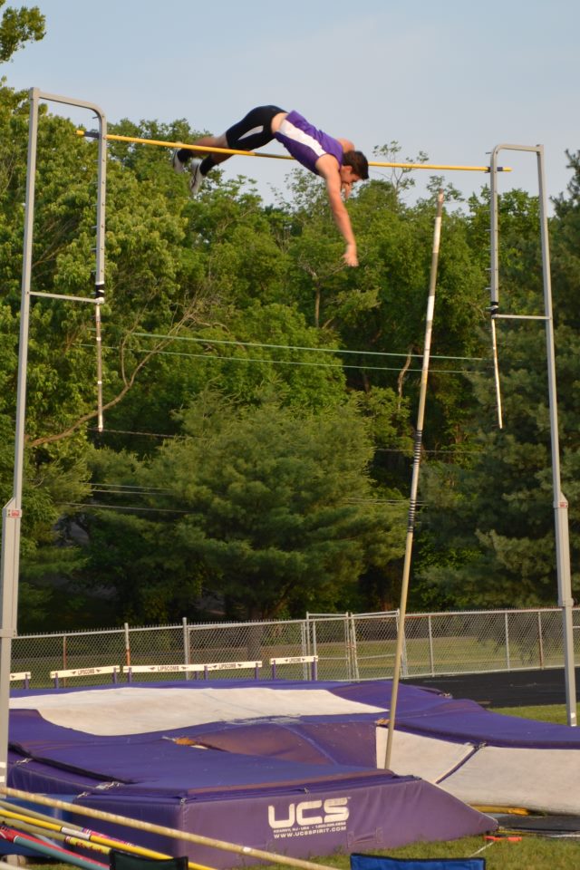 Pole Vault photo